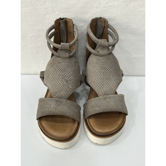 Diba True Green Clover Snakeskin Print Platform Wedge Suede Size 6 Taupe NIB‎ - Picture 4 of 9